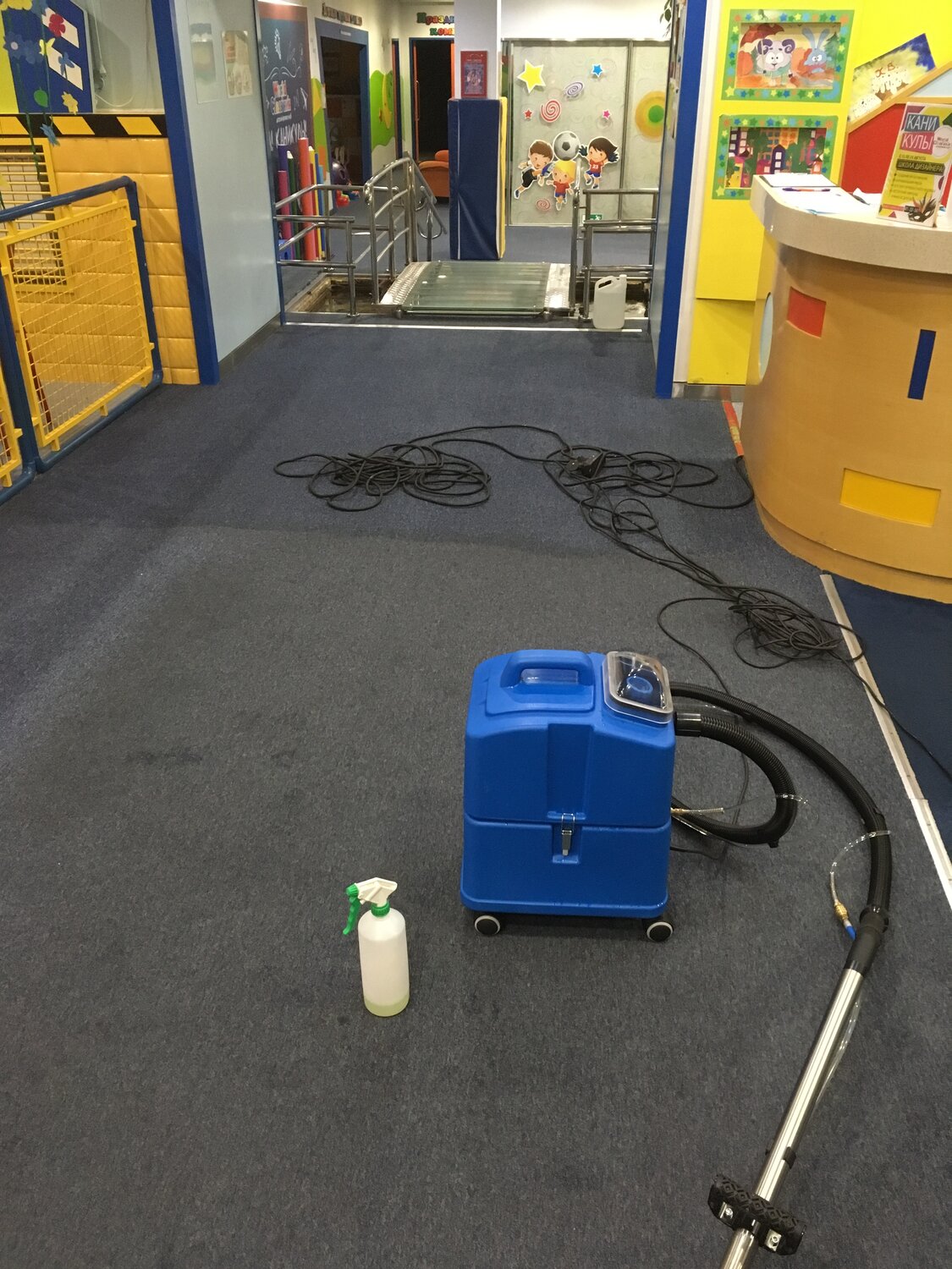 техника, оборудование для клининга, ковромоечная машина керхер, karcher nt 65/2 ap, numatic химчистка ковра