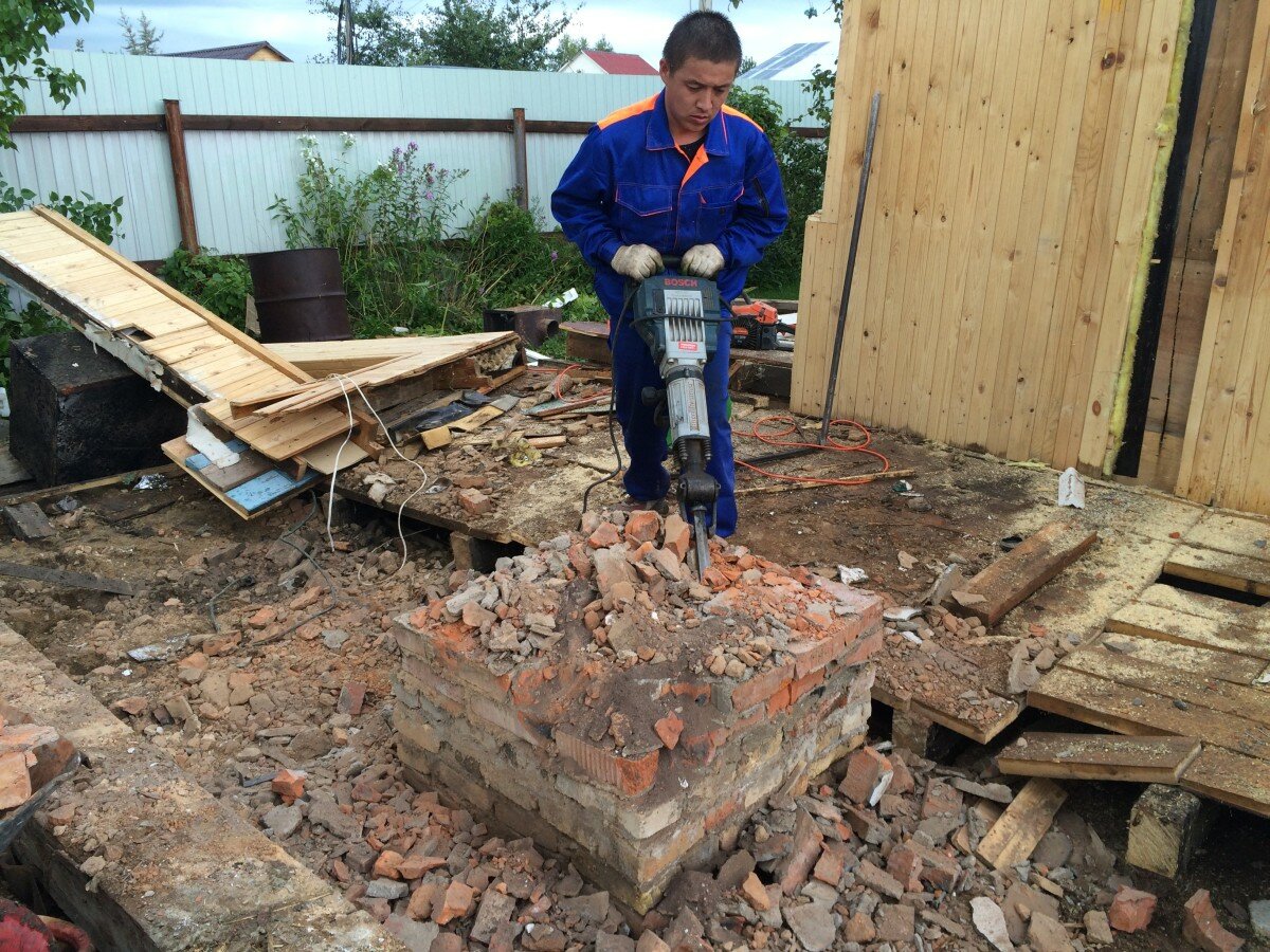 демонтажные работы, демонтаж дома стоимость работ, колка дров перфоратором, демонтаж, демонтаж дачного дома. тула