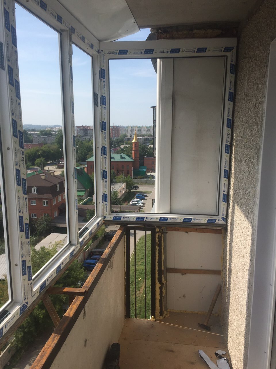 Переделка створки ПВХ из поворотнорй на поворотно-откидную в Копейске ...