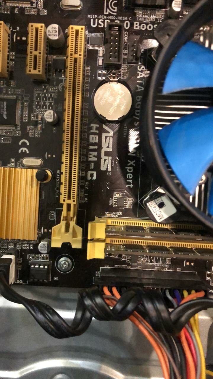 провода на материнской плате асус hb1m-k, материнская плата asus 110m, asus hb1m-c, материнская плата asus h81m-e внешние вентиляторы, подключить блок питания к материнской плате asus