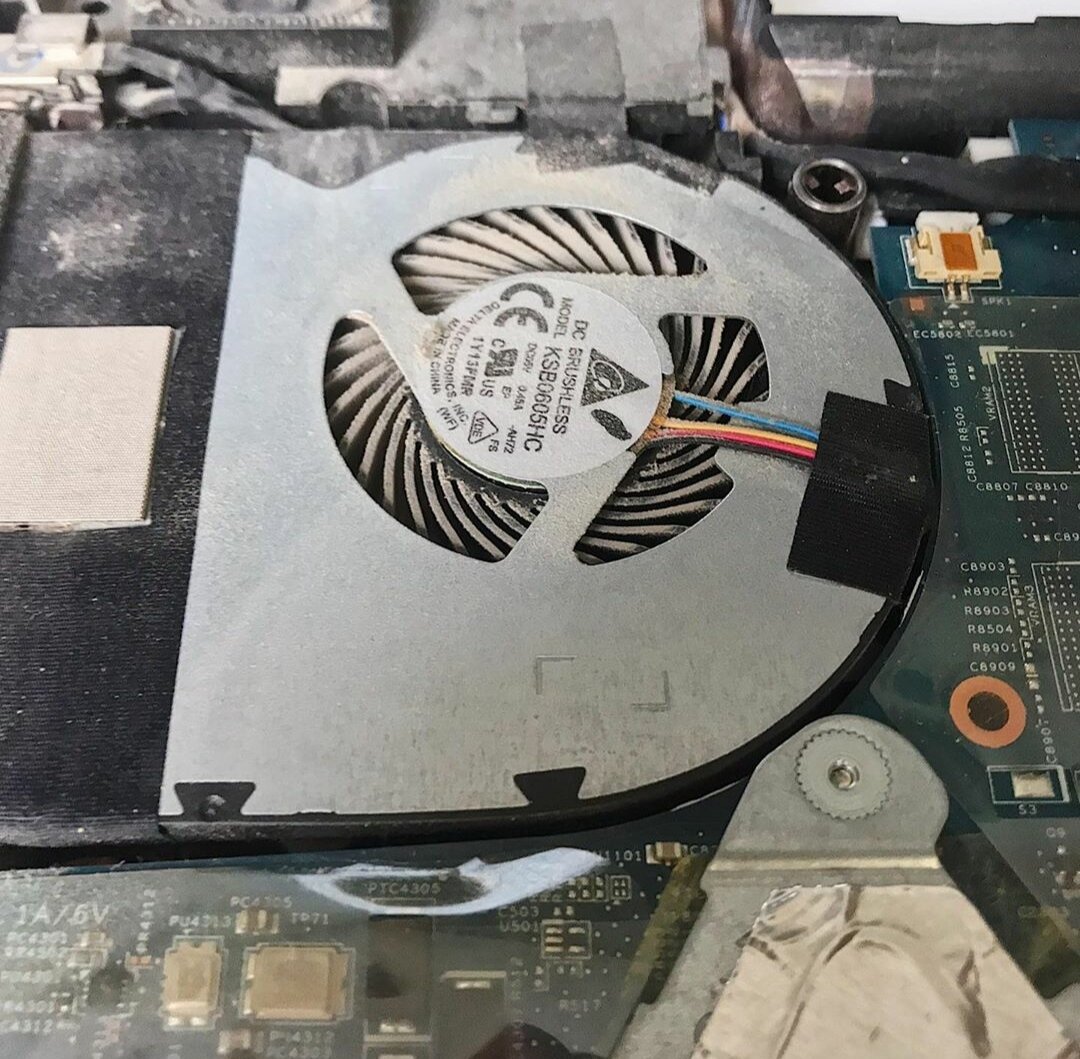 ноутбук, деталь, ноутбук нагревается, вентилятор, чистка ноутбука asus m2400n