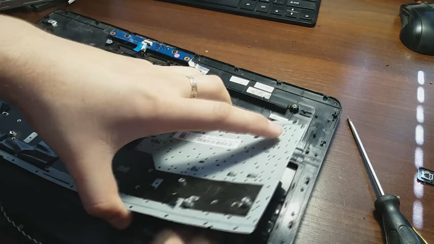ноутбук, разбор ноутбука samsung v300, разборка, ссд в ноутбуке делл, switch 10 hdd