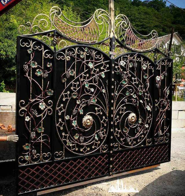 кованые ворота с виноградной лозой, кованые ворота сикард, рувита кованые ворота, французские кованые ворота, ворота кованые