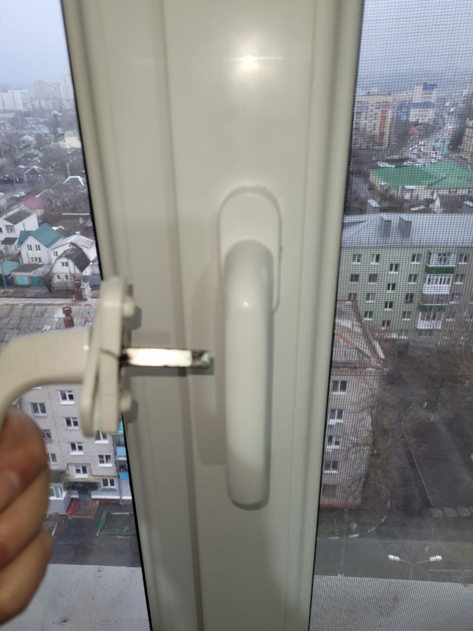 ручка оконная rehau, ручка оконная rehau linea design variofit белый, замки на пластиковые окна, ручки roto для пластиковых окон с микропроветриванием, оконная ручка rehau linea design variofit