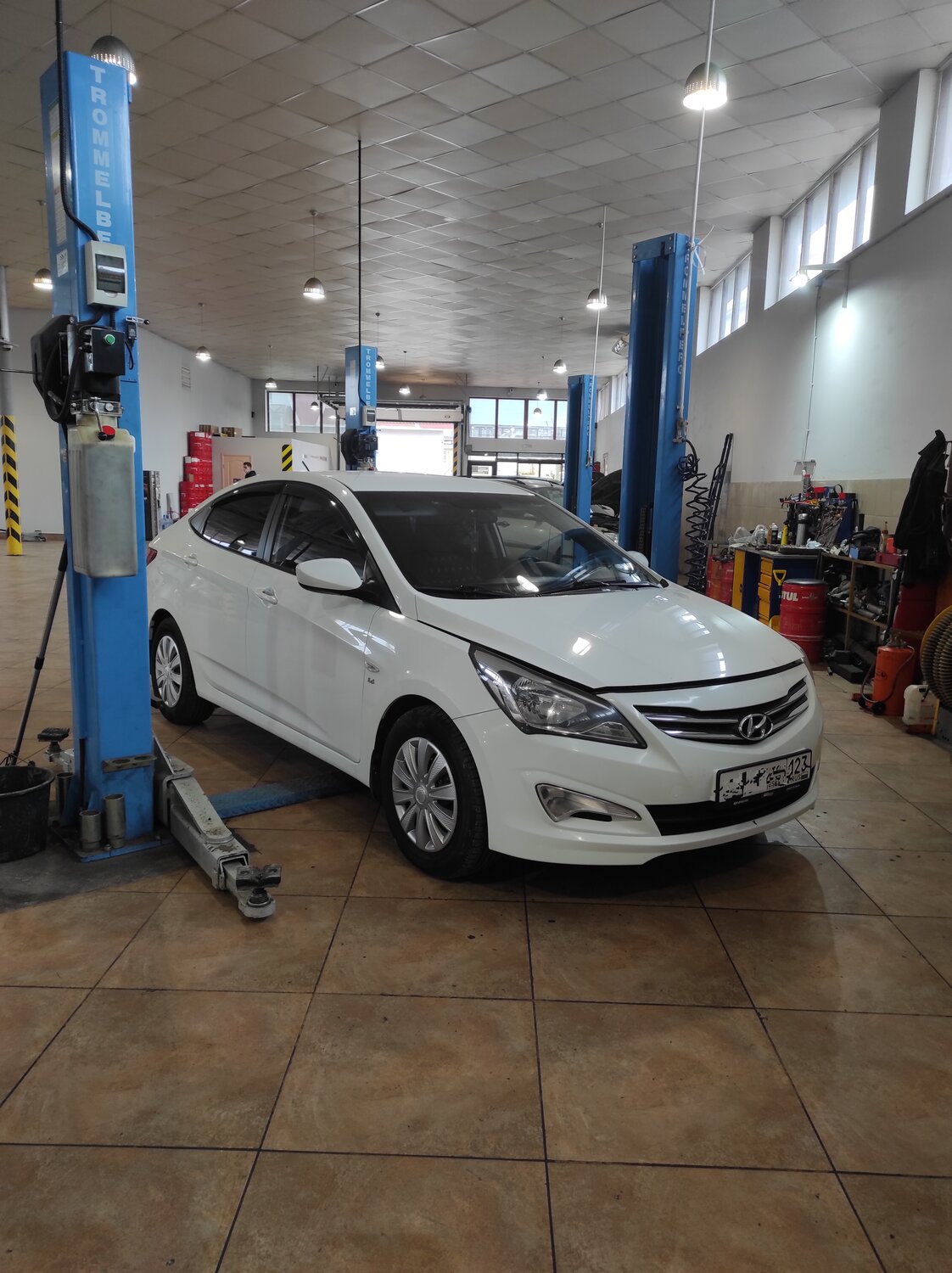 hyundai solaris, hyundai solaris 2015, белый хендай солярис, solaris, Hyundai Solaris I Рестайлинг