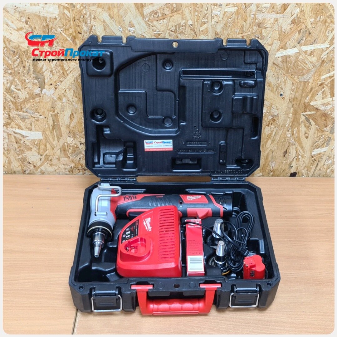 milwaukee инструмент uponor m18, расширительный инструмент q&e m12 с головками 16-20-25, uponor/milwaukee, расширительный инструмент milwaukee m12, расширительный инструмент milwaukee c12 pxp, аккумуляторный инструмент uponor / milwaukee m12 1057167