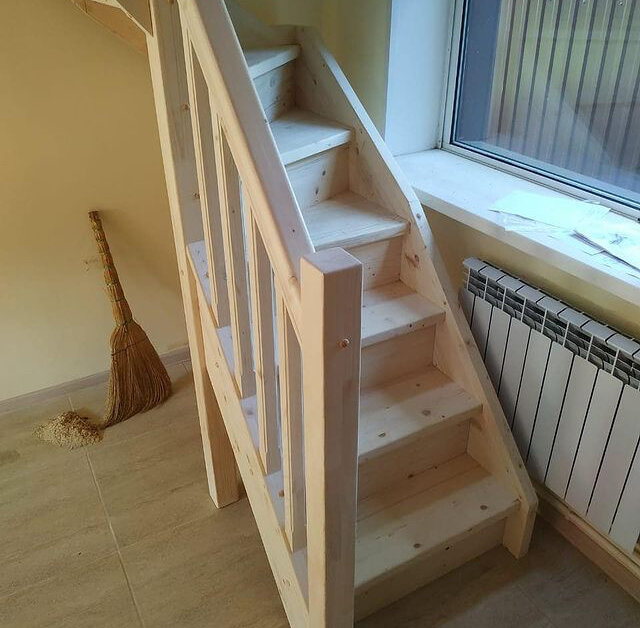 лестница деревянная, деревянная лестница с площадкой, деревянные лестницы для дома, деревянная лестница с поворотом, изготовление лестниц
