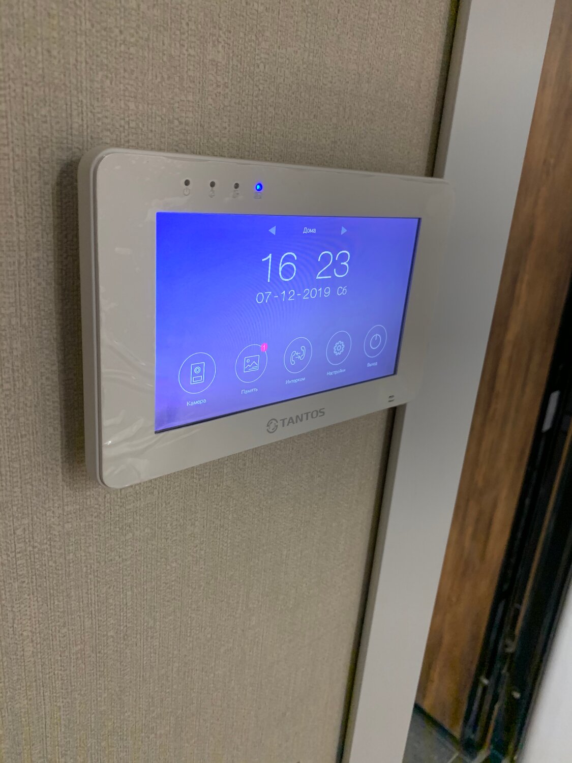 домофонные системы, тантос видеодомофон с wifi, домофоны, монитор домофона, цифровой домофон