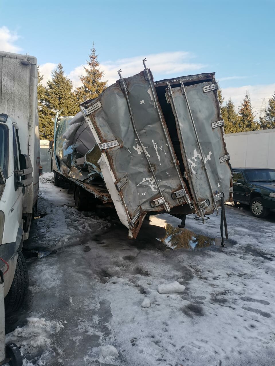 авария под тихвином 6 февраля 2018, грузовой автомобиль, грузовик на трассе, фура, аварии фур
