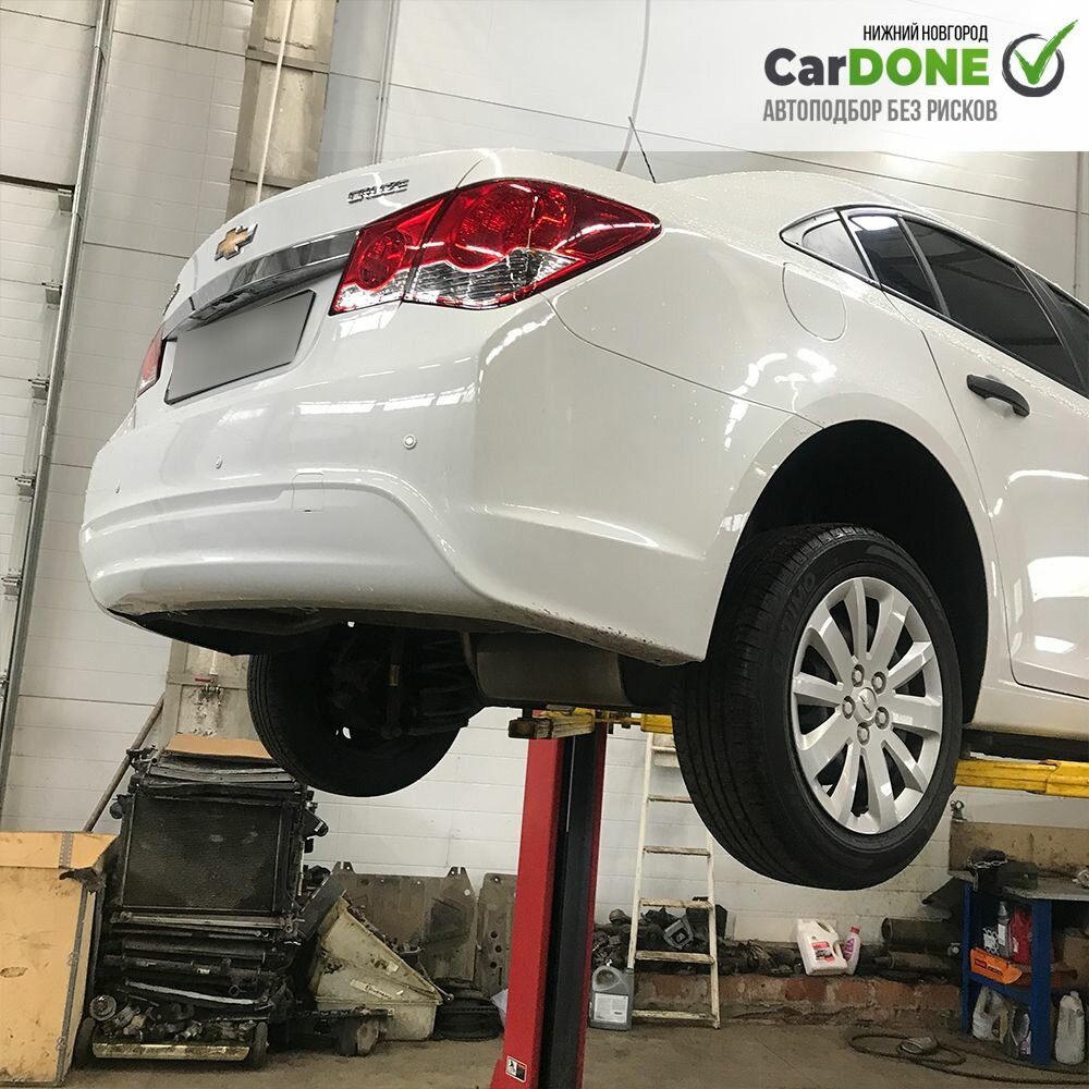 автомобиль, авто, лада веста на подъемнике, ео автомобиля, hyundai solaris на подъемнике
