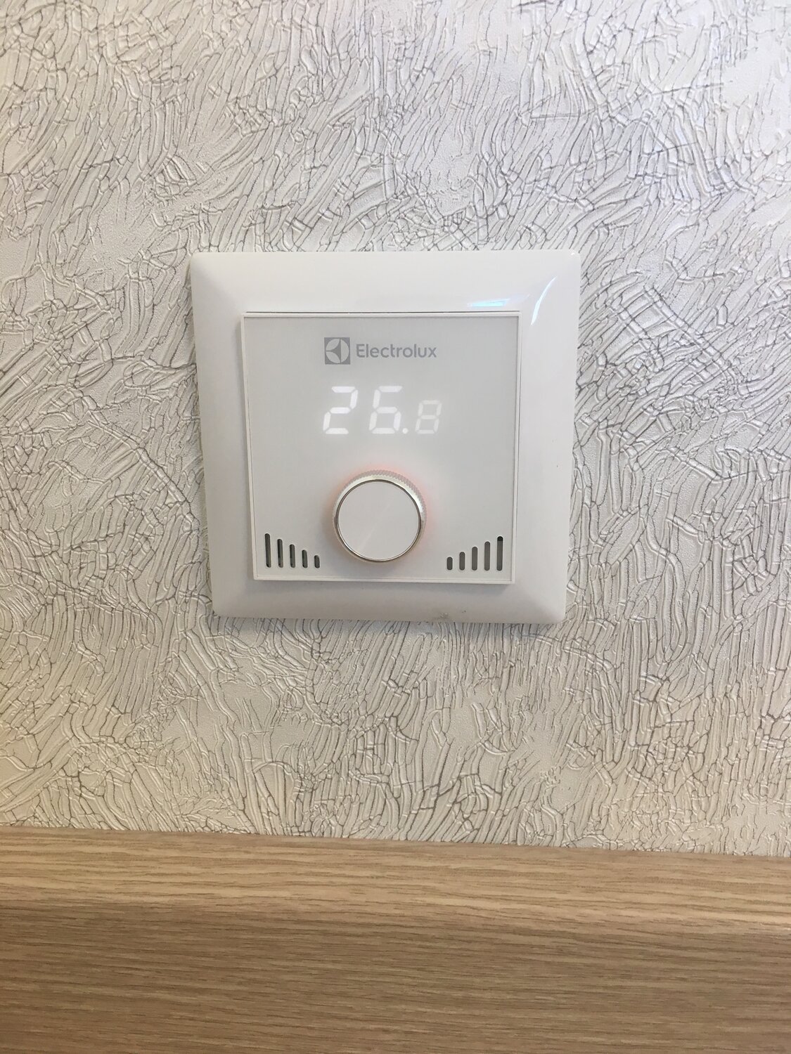 терморегулятор electrolux thermotronic ets-16 smart хоротириска, терморегулятор electrolux ets-16 smart, терморегулятор electrolux ets-16, терморегулятор electrolux thermotronic ets-16 smart, терморегулятор electrolux ets-16 smart wifi