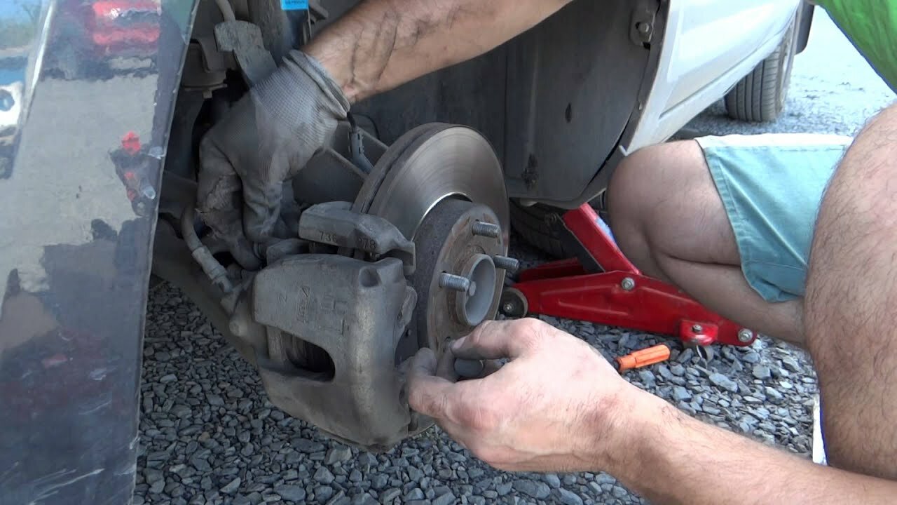 Замена опоры стоек - Lada Гранта, 1,6 л, 2014 года запчасти DRIVE2