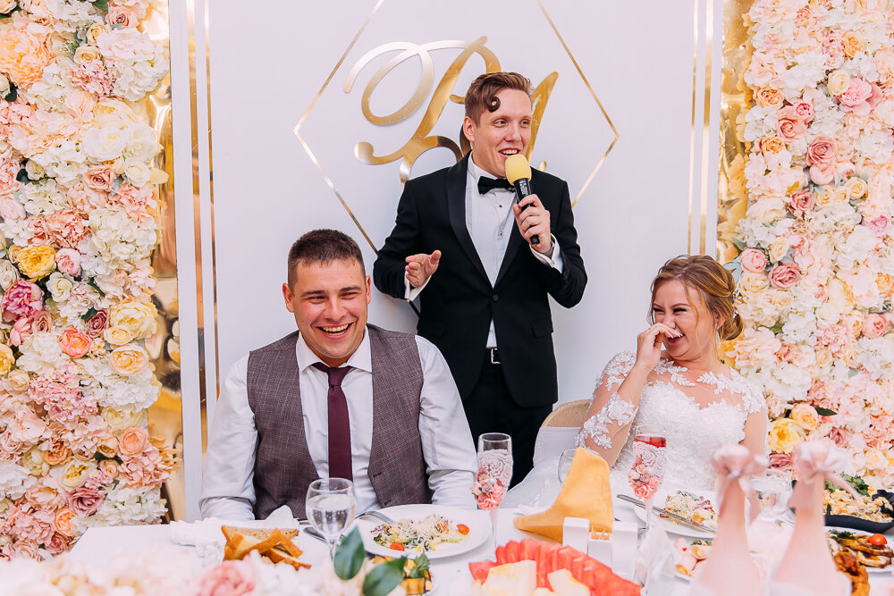 ведущий на свадьбу, свадьба, свадебный ведущий, свадебный банкет фотосессия, ведущий