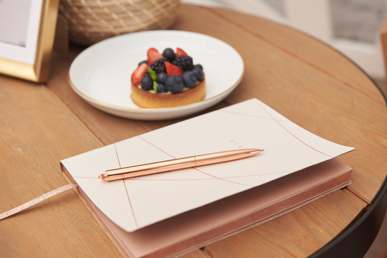 десерты, еда, завтрак, флетлей блокнот, еда на белой тарелке