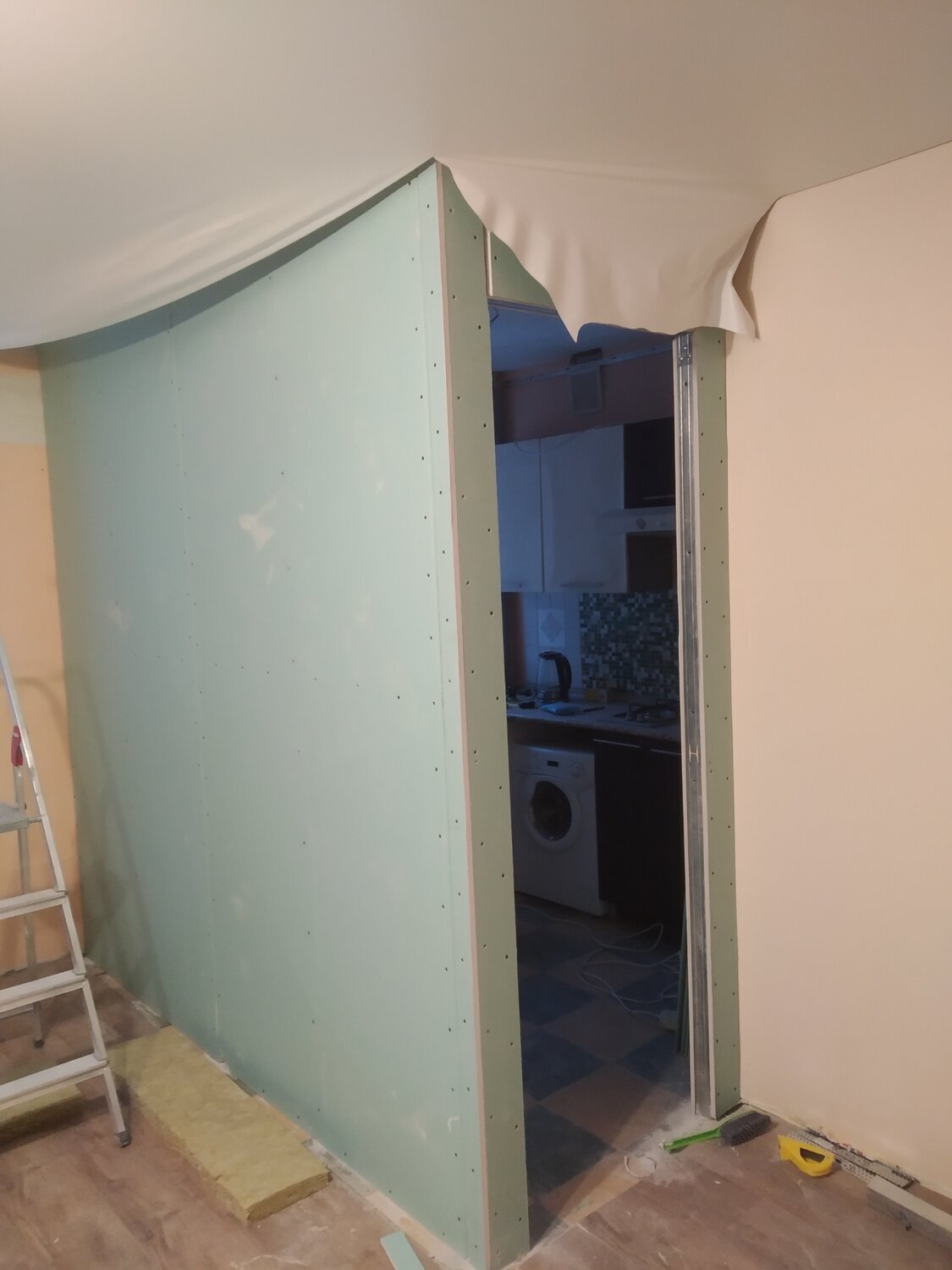гипсокартон перегородка, стена гипсокартон, перегородка из гипсокартона, перегородка санузла из гипсокартона, гипсокартон монтаж