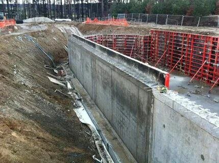 подпорная стена из бетона, опалубка для бетона, подпорные стены из монолитного железобетона, опорная стена из бетона, монолитная стена