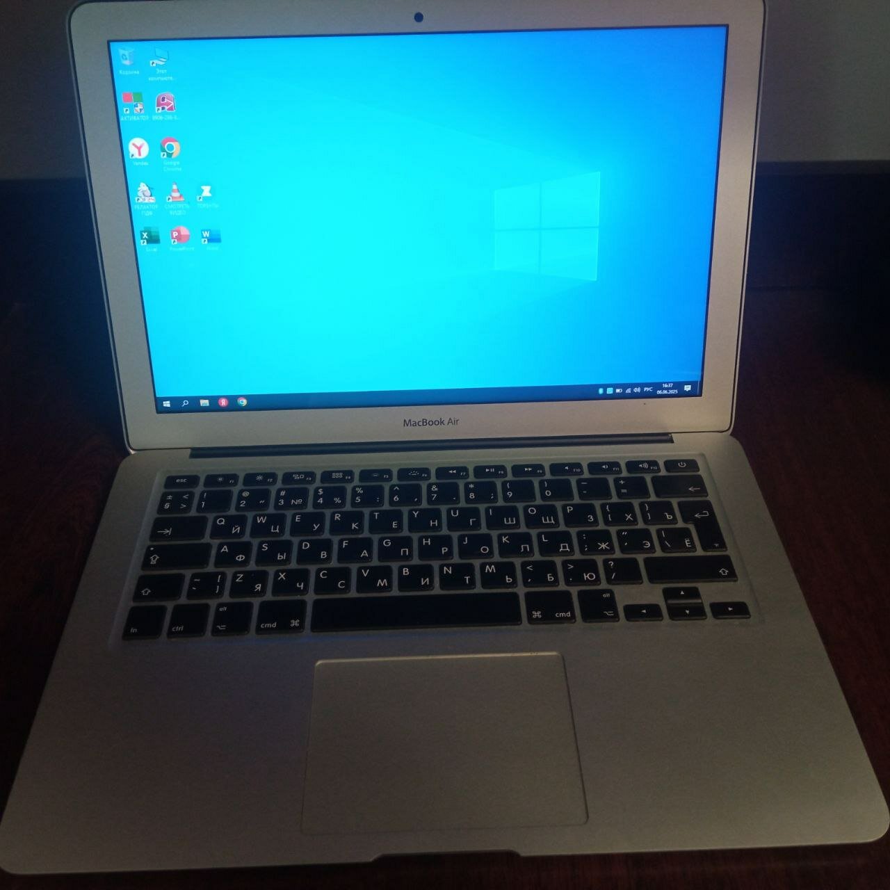 apple macbook air 13, macbook air 13, ноутбук apple macbook air, ноутбук apple macbook air 13 early 2015 mjve2, компьютер