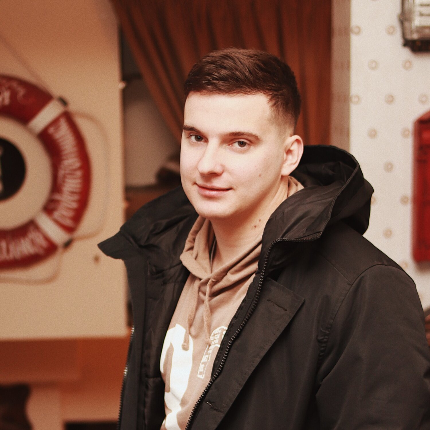 Виктор Л.