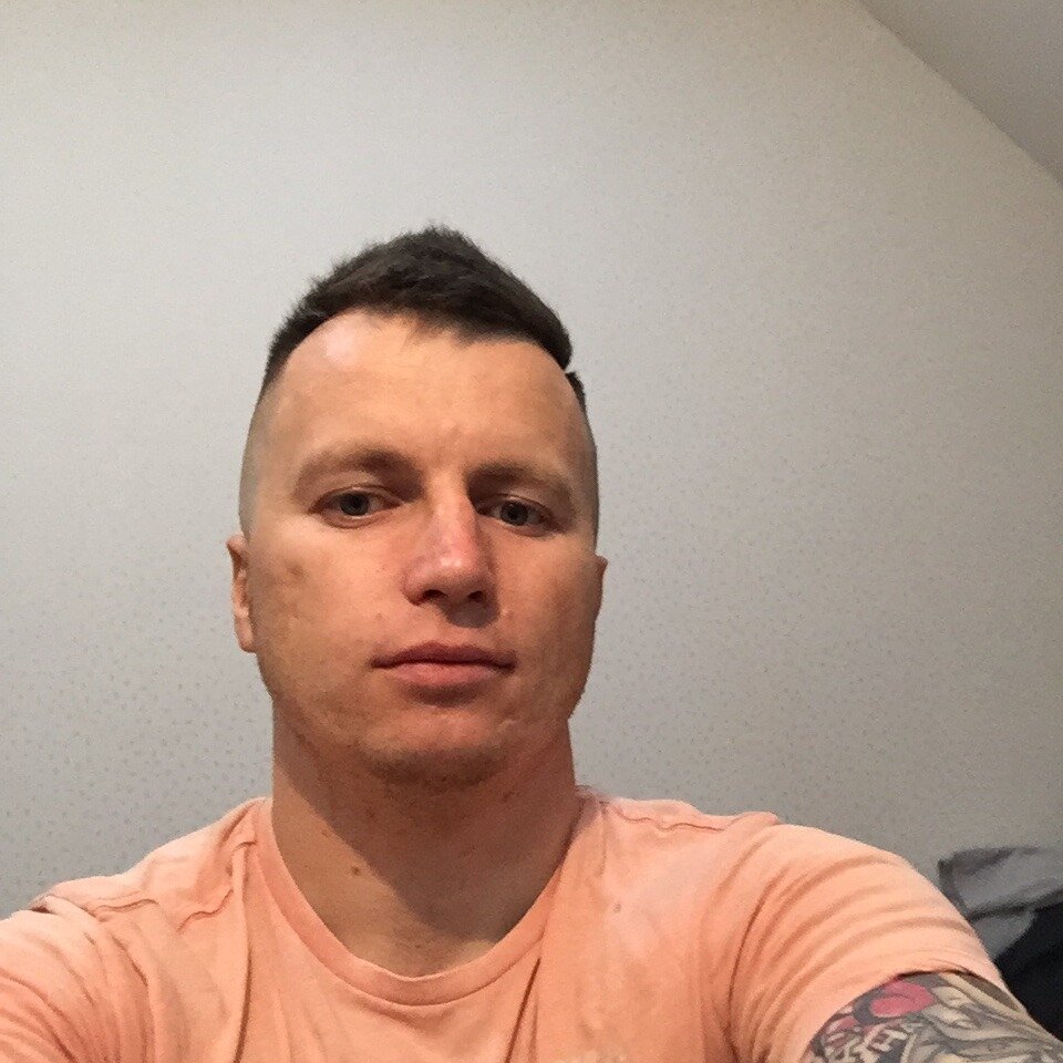Олег Садченко