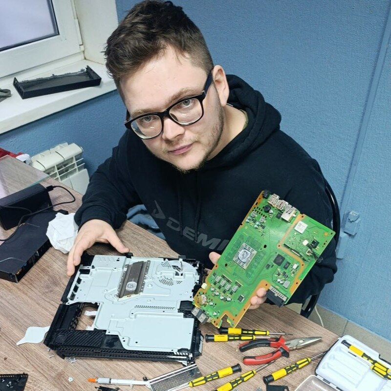 Дмитрий Сергеевич Никишин