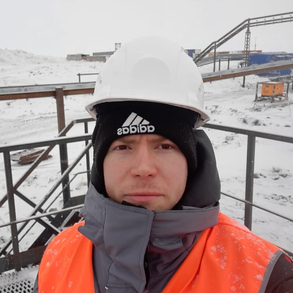 Михаил Васильев