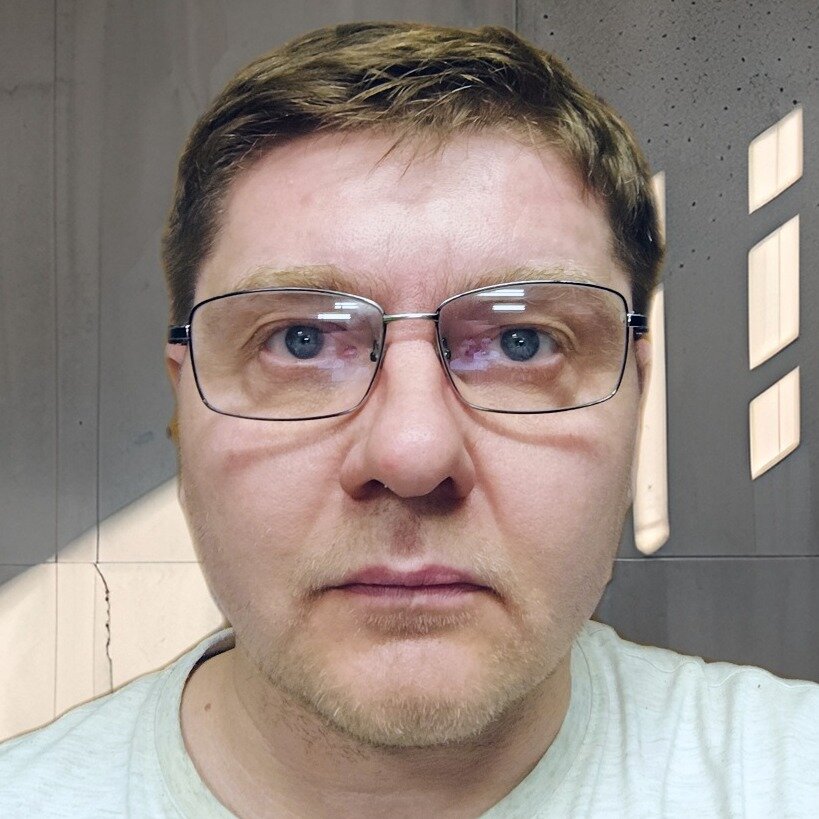 Максим Веселов