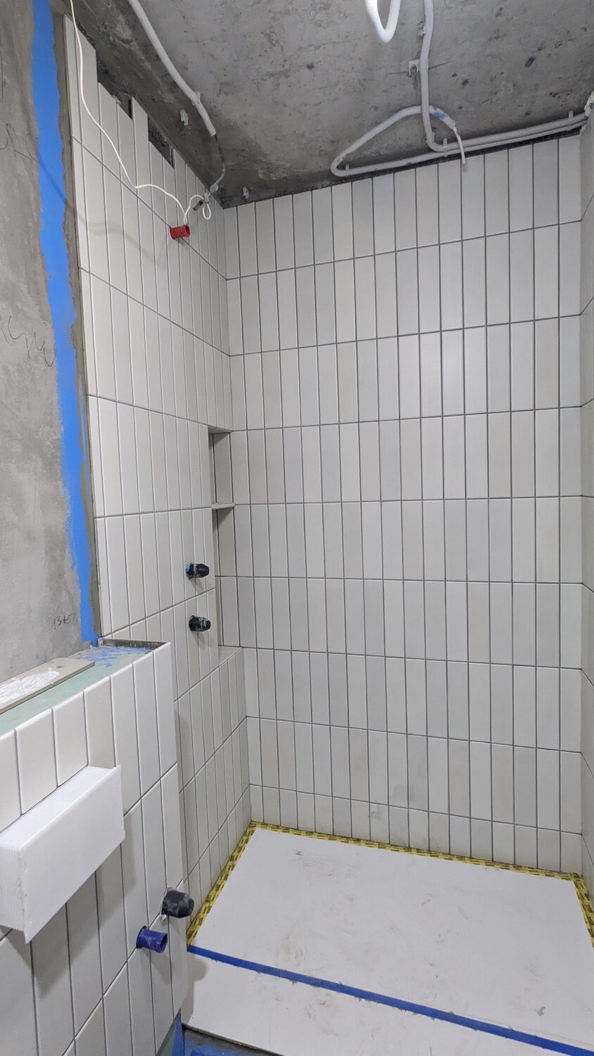 ��������������, ������������ �� ��������������, ������������ �� ������������, marble threshold subway tile shower stall, �������������� ������������