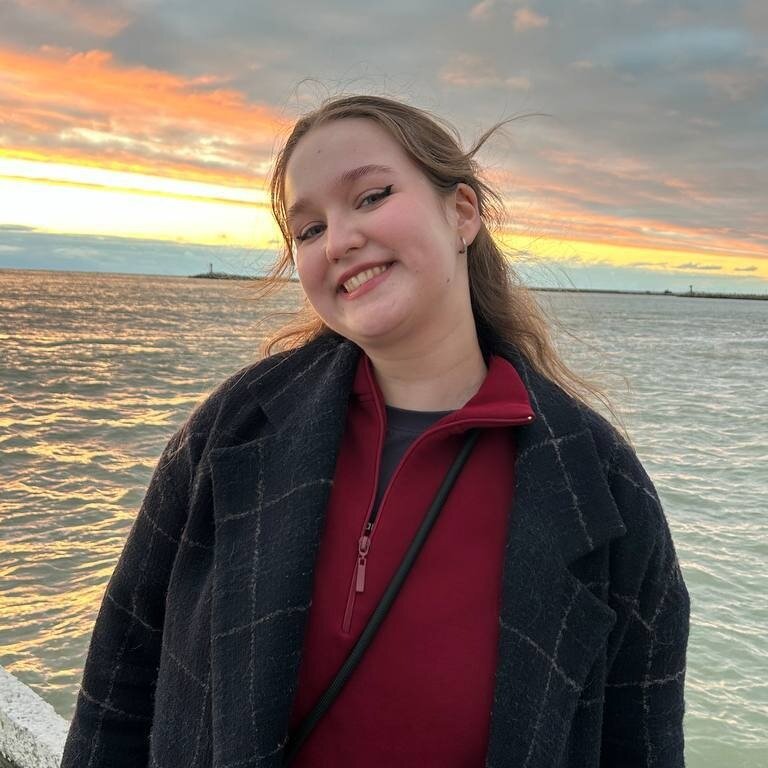Yana Sutormina