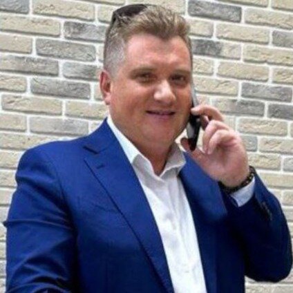 Антон Давиденко