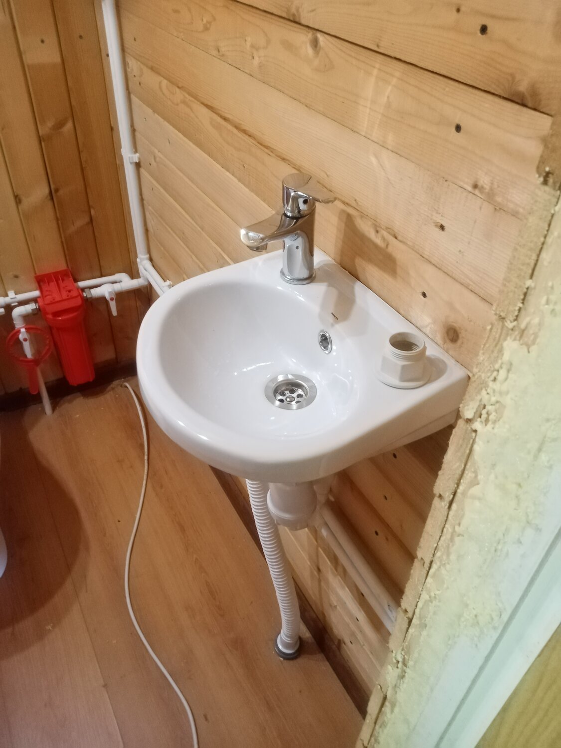 Установка умывальника