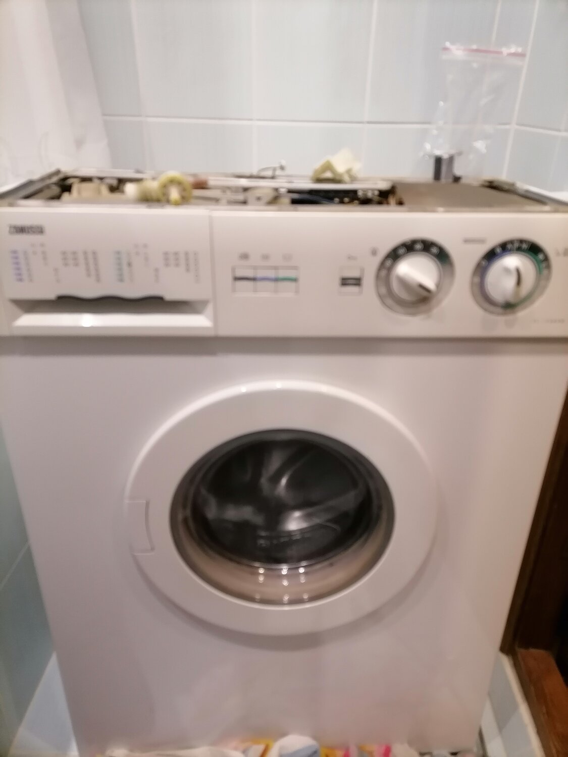 �������������������� ������������ zanussi, �������������������� ������������ ��������������, �������������� �������������������� ��������������, �������������������� �������������� zanussi, �������������������� �������������� ������������fl904cn