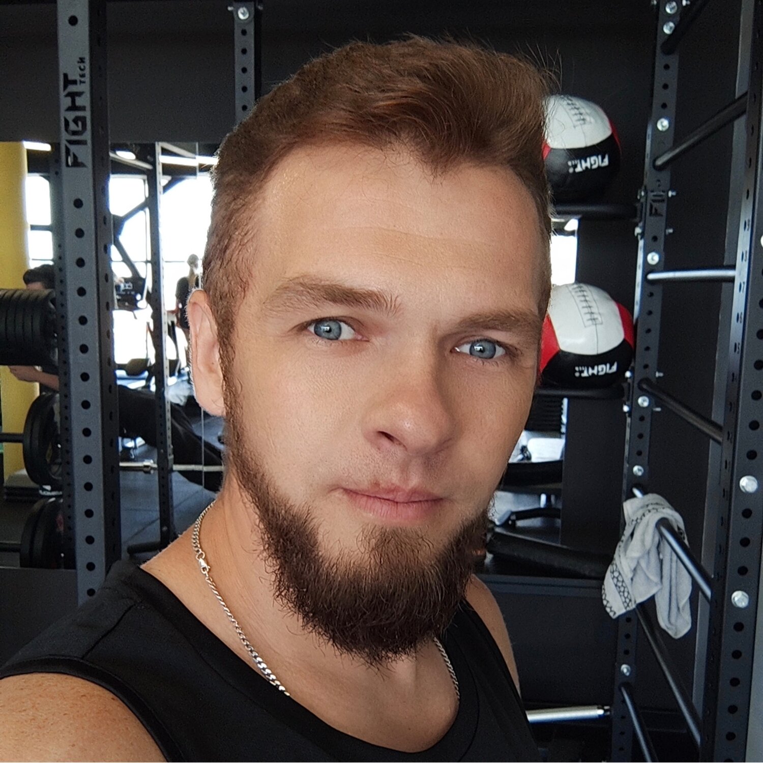 Илья Е.