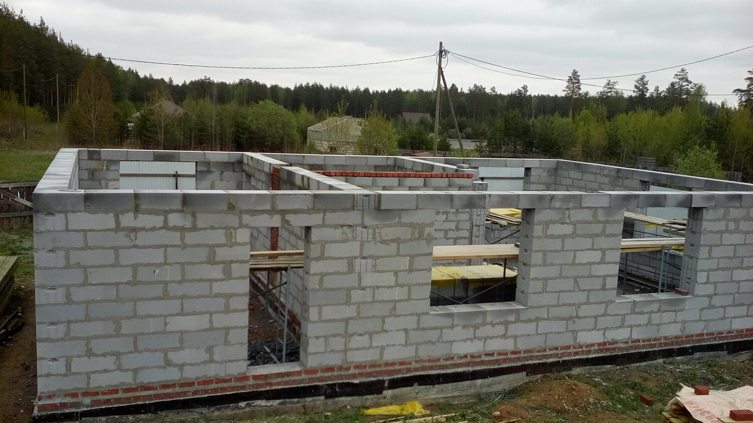 армопояс для газобетона 300мм под балки перекрытия, газобетон, армопояс для теплоблоков, конфигурация армопояса, большие проёмы из газоблоков