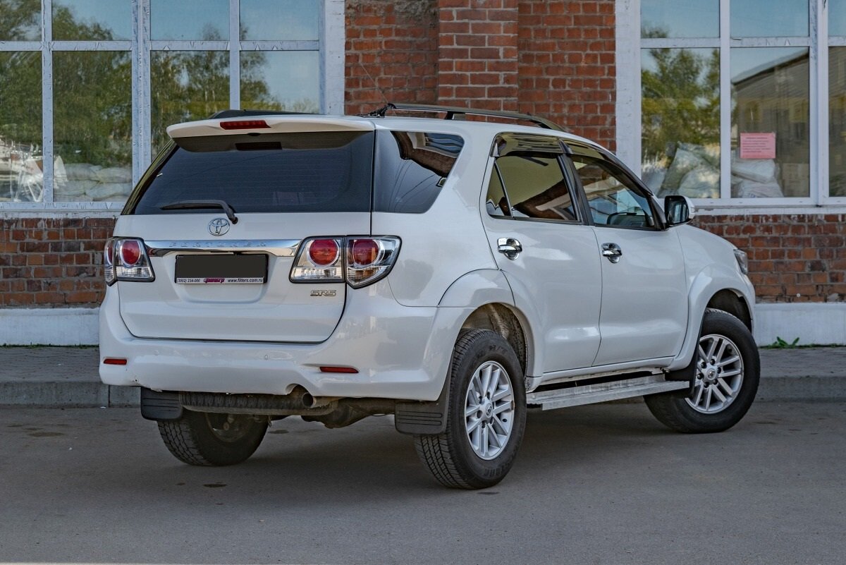 Toyota Fortuner 2005 2008