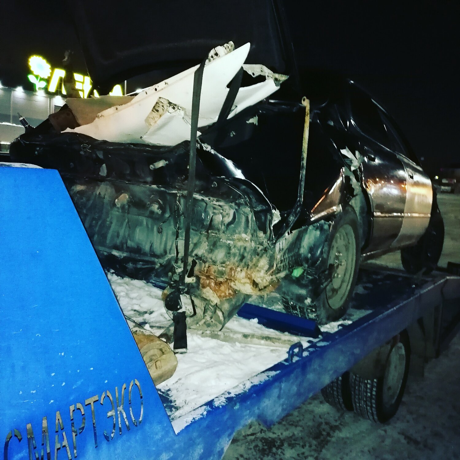 Заказ эвакуаторов в Искитиме: 82 эвакуаторщика