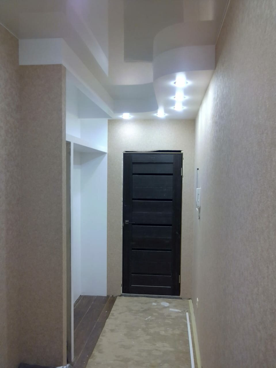 ремонт в квартире, дизайн квартир, коридор, коридор в квартире 137 серии, потолок в коридор