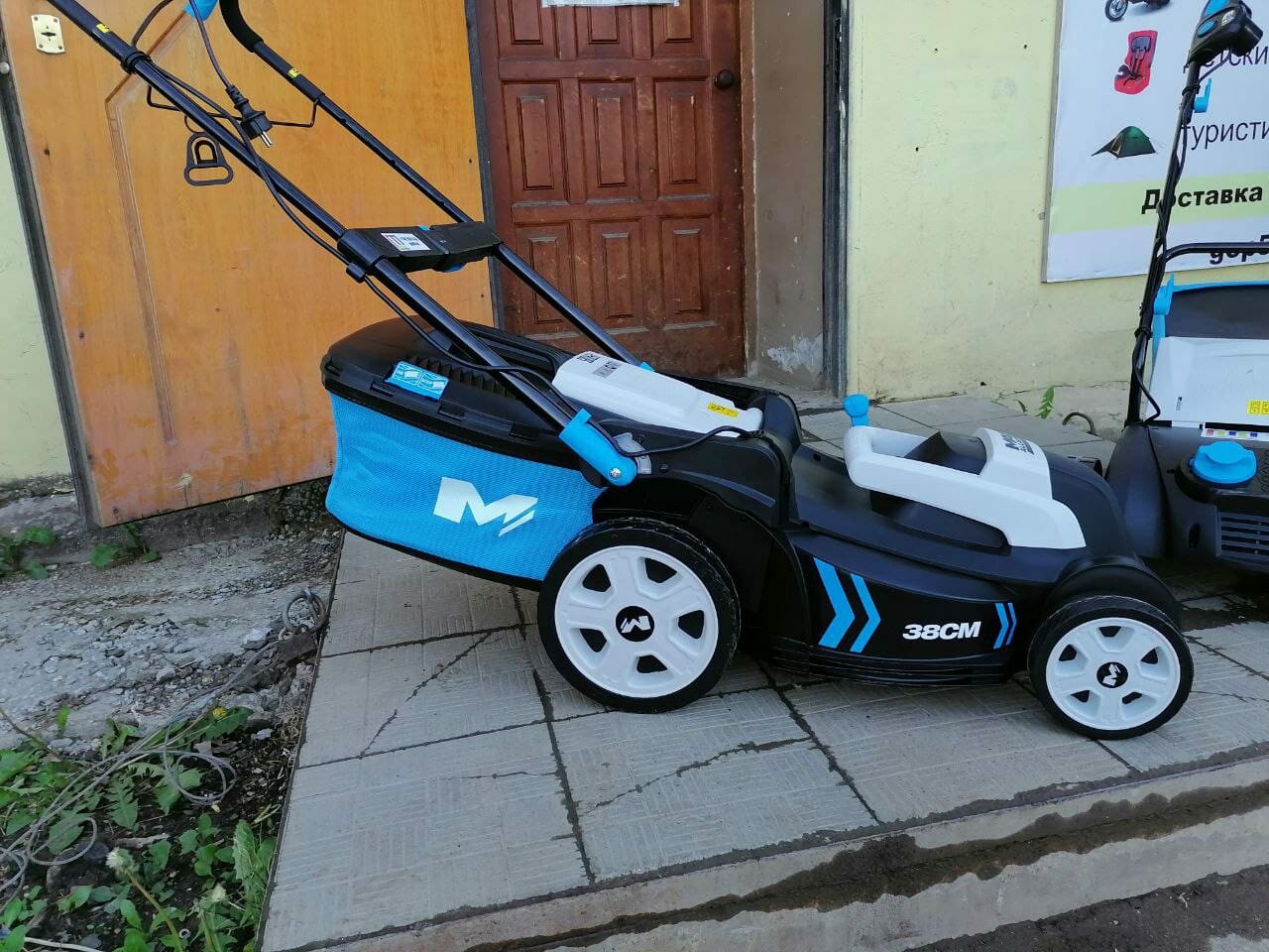 газонокосилка электрическая макита 3311, газонокосилка makita plm4626n, газонокосилка mac allister 300, аккумуляторная газонокосилка makita dlm432z, бензиновая газонокосилка mac allister dym1564qn