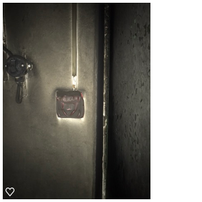 страшная дверь, дверь, страшный квадрат, замок двери, страшная