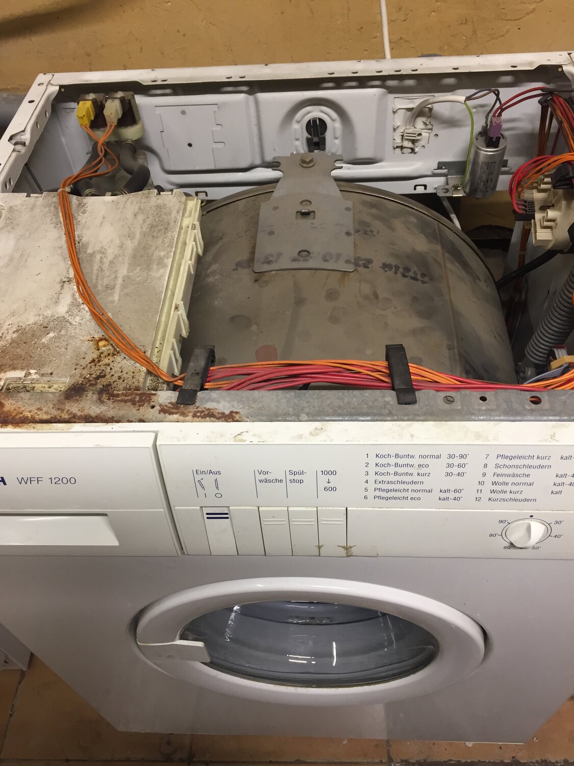 бытовая техника, стиральная машина, техника, лоток для стиральной машины bosch wff 1200, аристон 109 стиральная машина