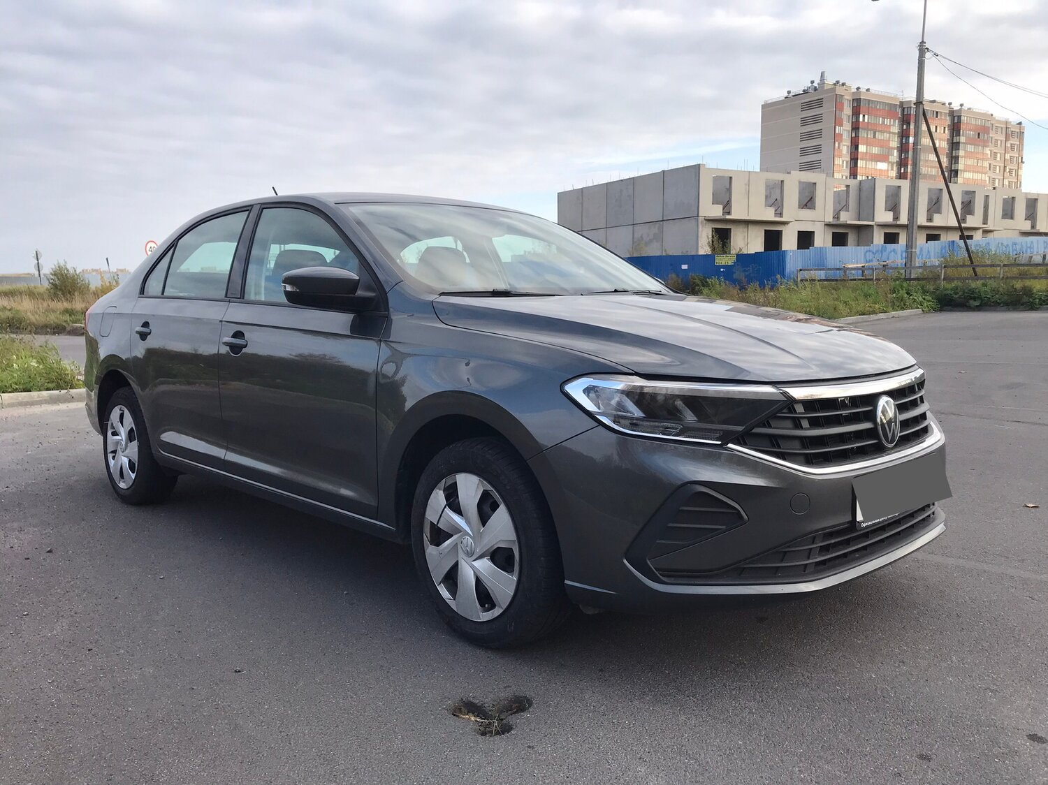 volkswagen polo, новый фольксваген поло лифтбек серый, фольксваген поло 2021 серый, volkswagen polo 2021 серебристый, Citroen C-Elysee