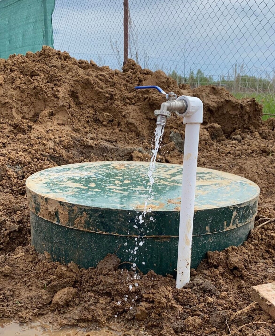 обустройство скважины на воду, обустройство скважины, монтаж септика, септик для частного, септик в частном доме