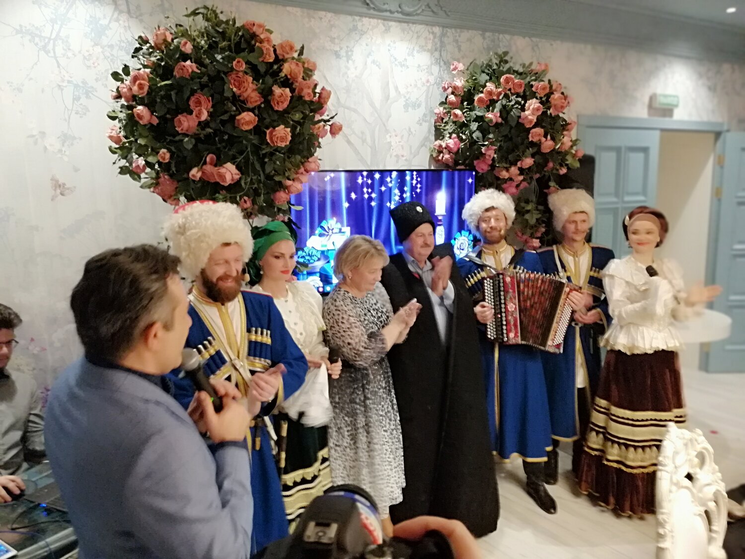 комплексный центр социального обслуживания населения, ансамбль, праздник рождество, цсо белая калитва, светлый праздник