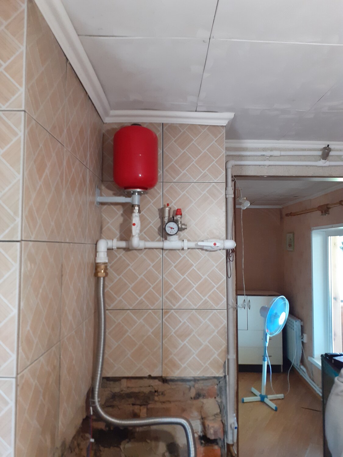 электрокотел для отопления гаража, обвязка котла газовик, электрический котел отопления, электрокотёл для отопления частного дома, электрокотел зота 6 квт расширительный бак