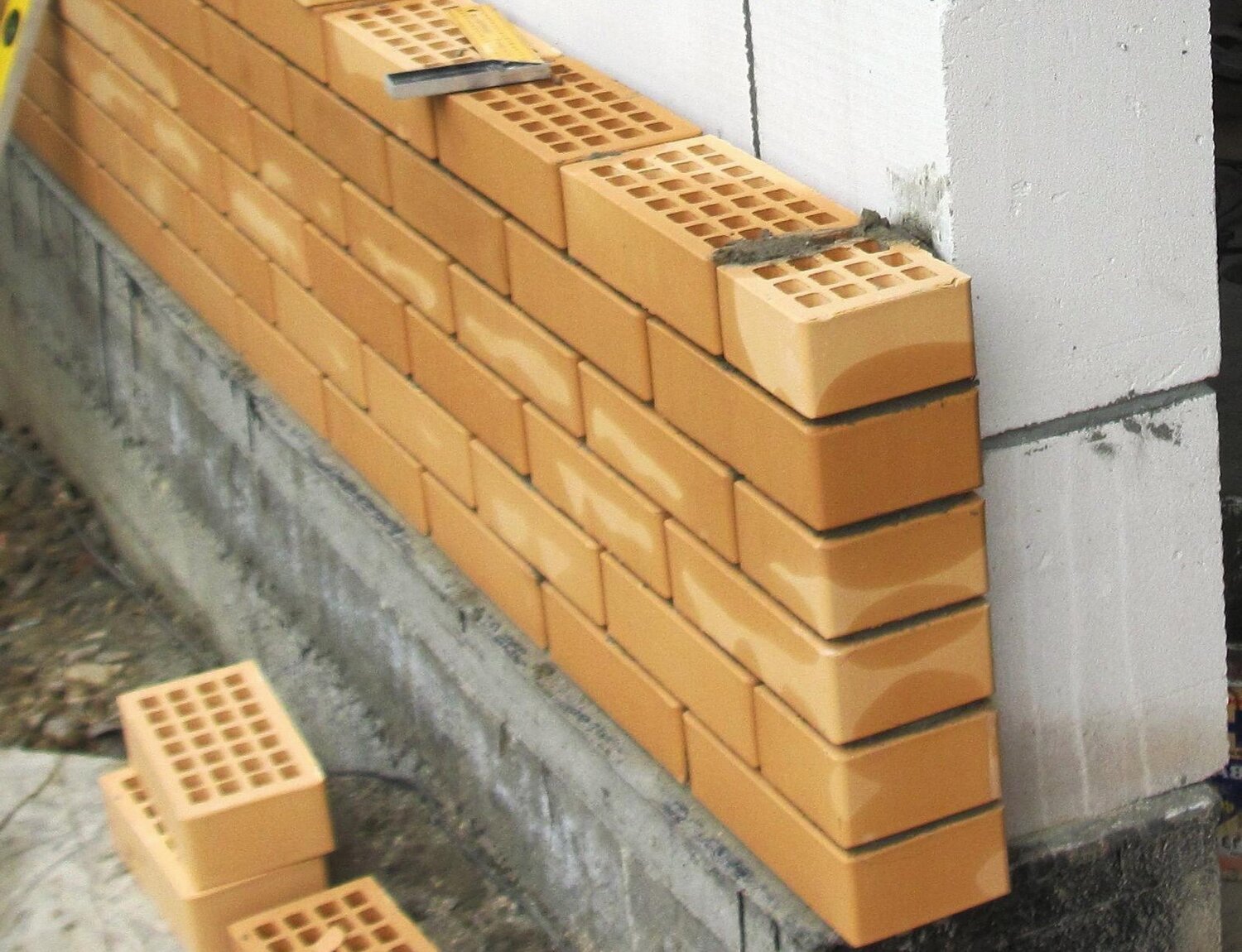 Установка гибких связей в кирпичной кладке в смете - 98 фото