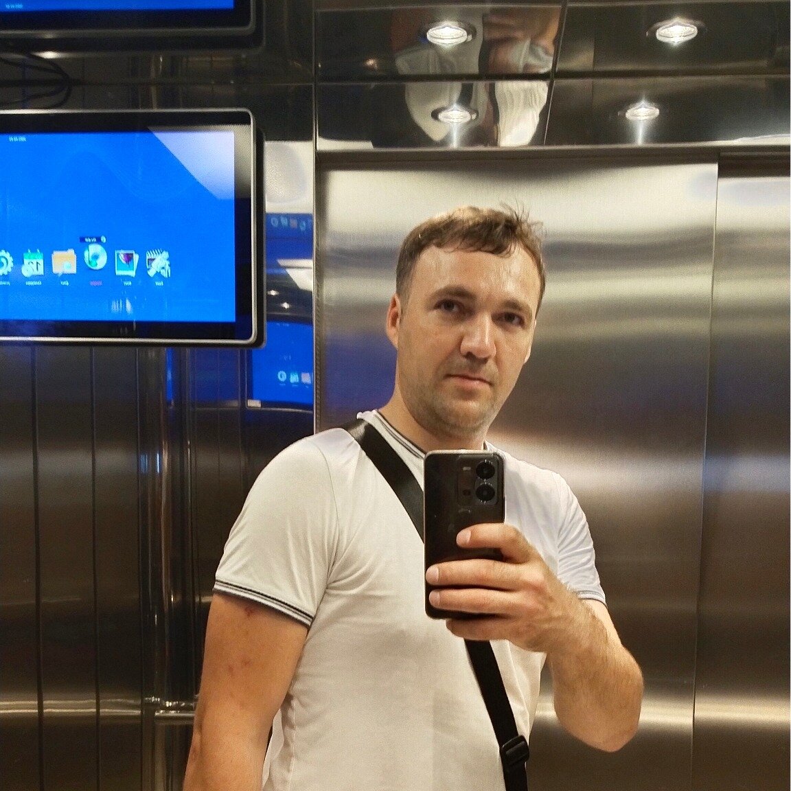 Антон Гавриленко