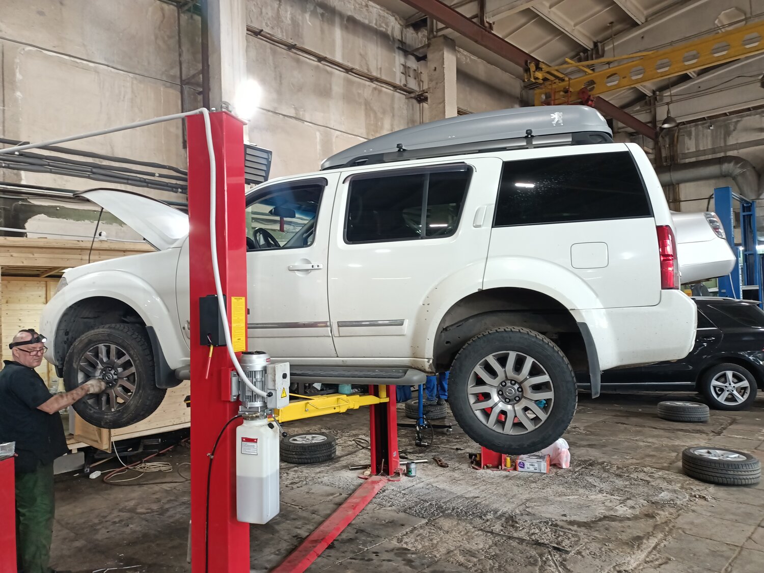 nissan pathfinder, nissan pathfinder 3, nissan pathfinder боди лифт, nissan pathfinder r51 лифт, автосервис