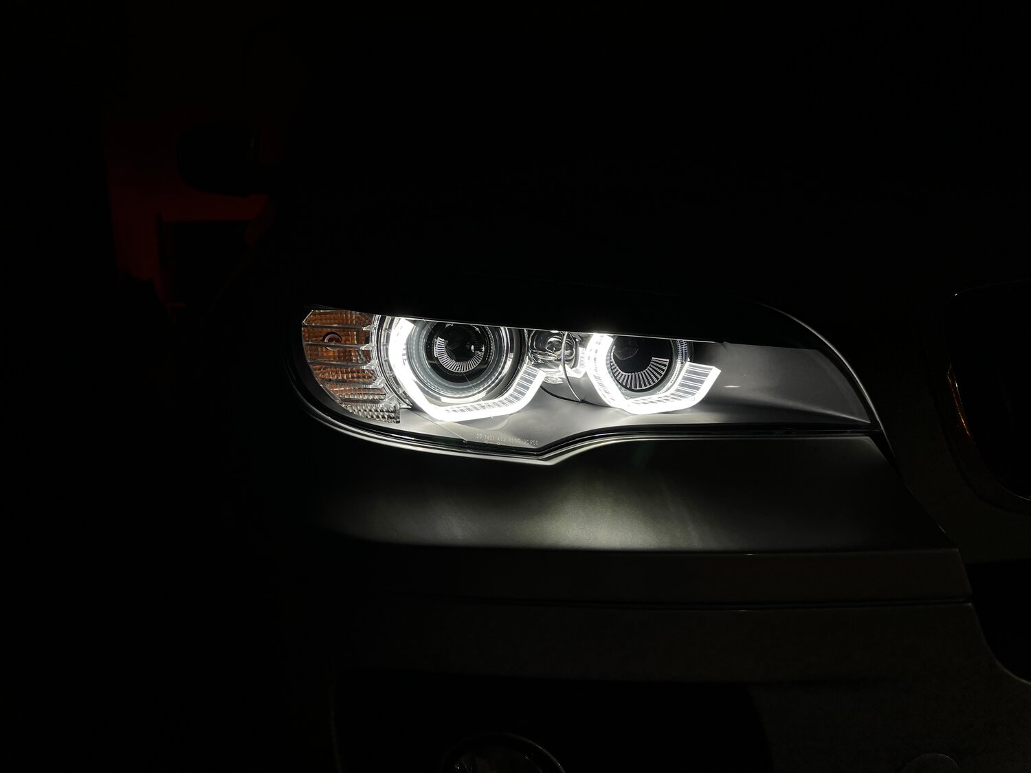 фары bmw, фара бмв, ангельские глазки bmw, лед фары бмв ф10, фары бмв е70