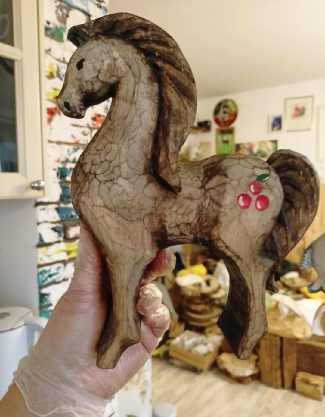деревянная игрушка лошадка, деревянные игрушки русского севера безобразов, русская деревянная игрушка, деревянные народные игрушки, фигурка лошадки из дерева