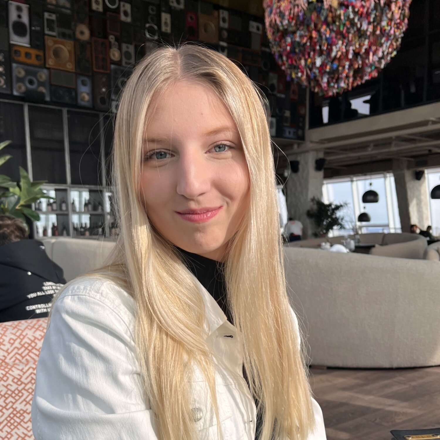 Лиза Тахтарова
