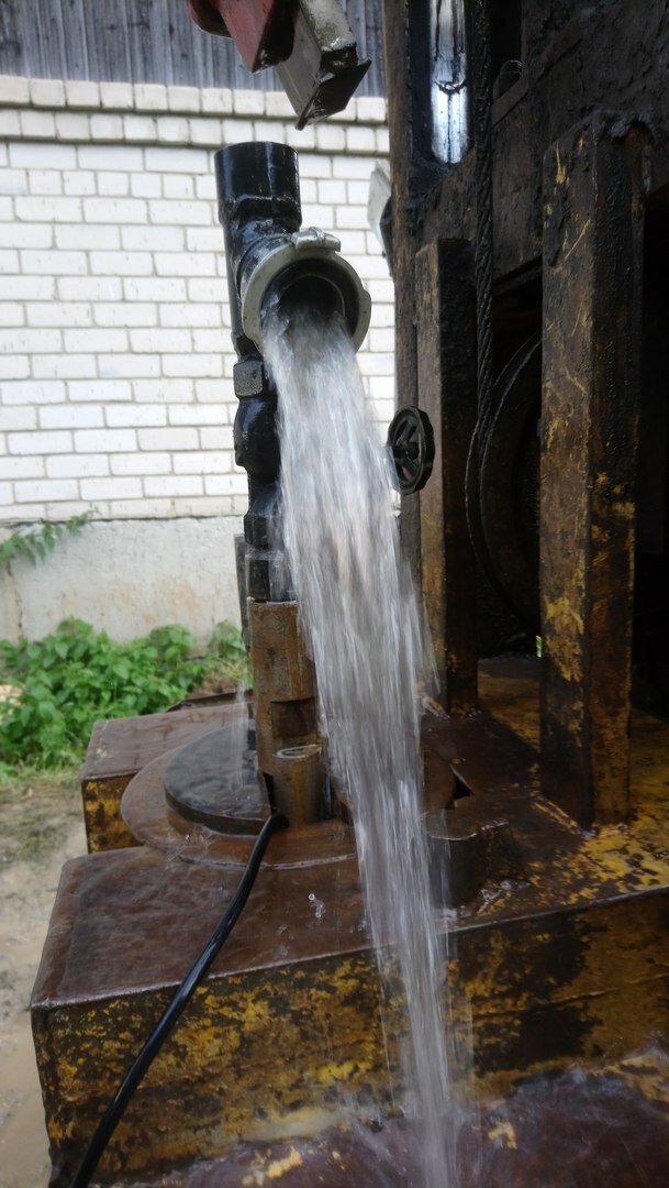 водяная струя, водоснабжение, родник, тонкая струйка воды, святой источник